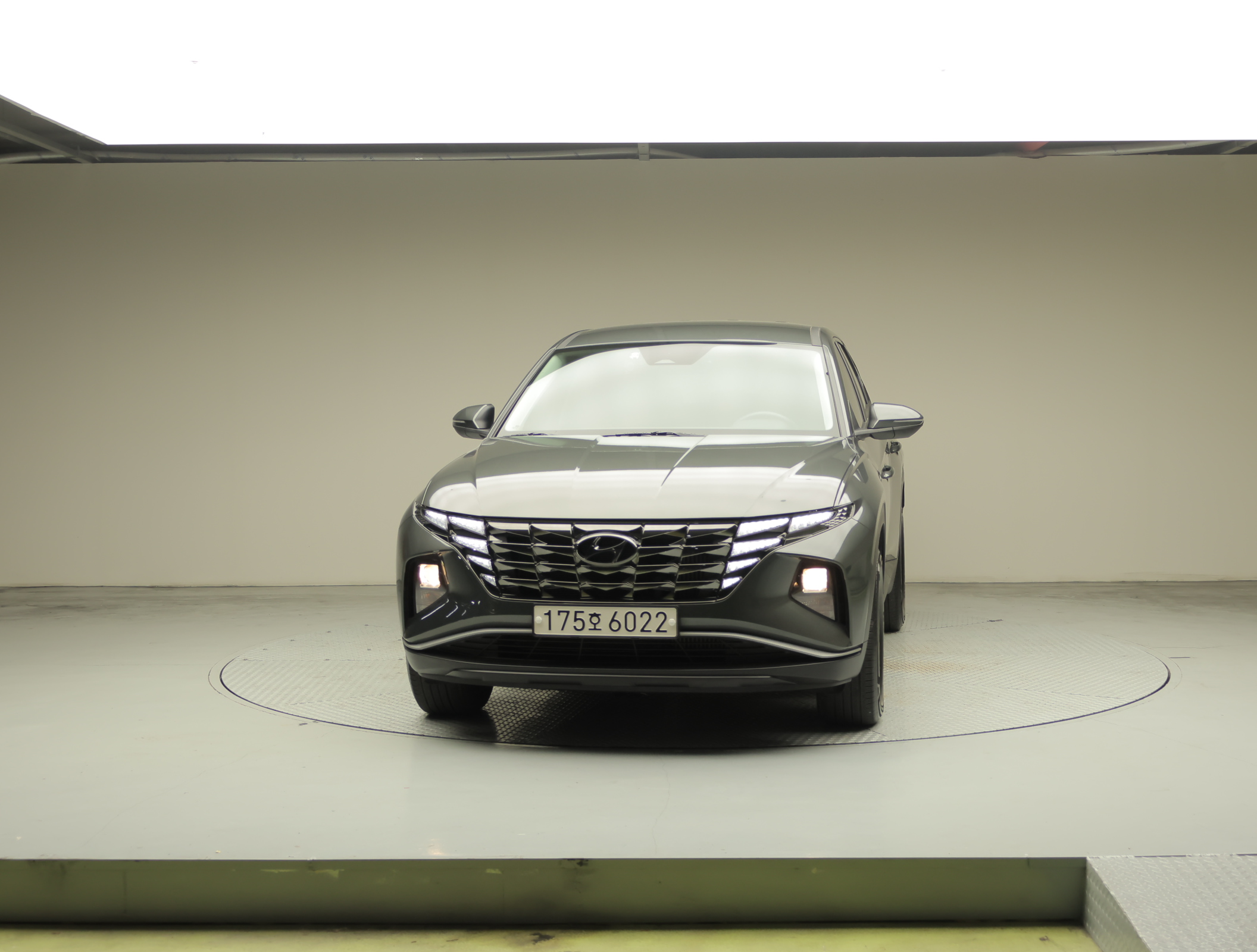 디 올 뉴 투싼 가솔린 1.6 터보 모던 2WD 2023 년형