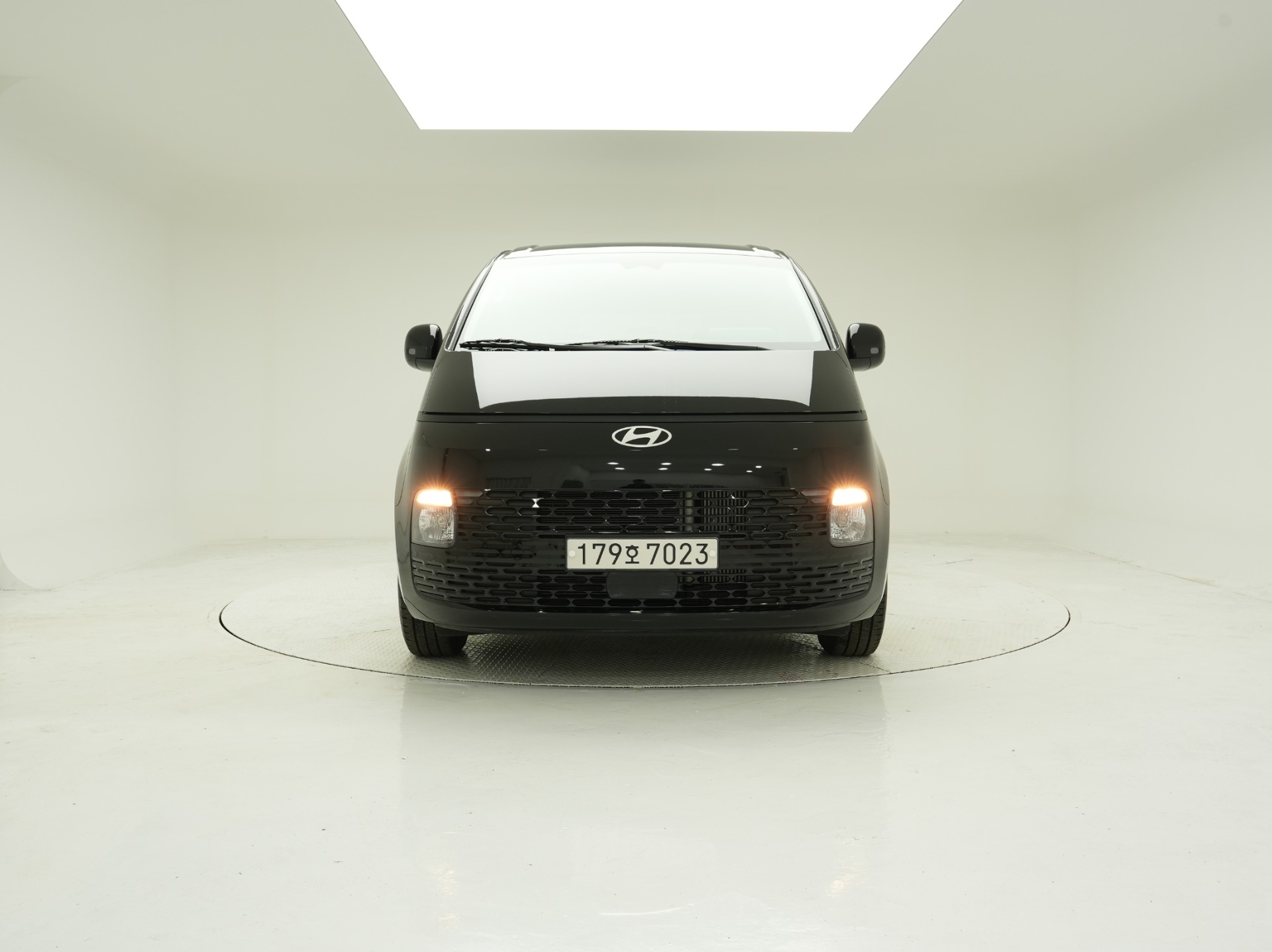 스타리아 투어러 디젤 2.2 9인승 모던 2WD 2024 년형