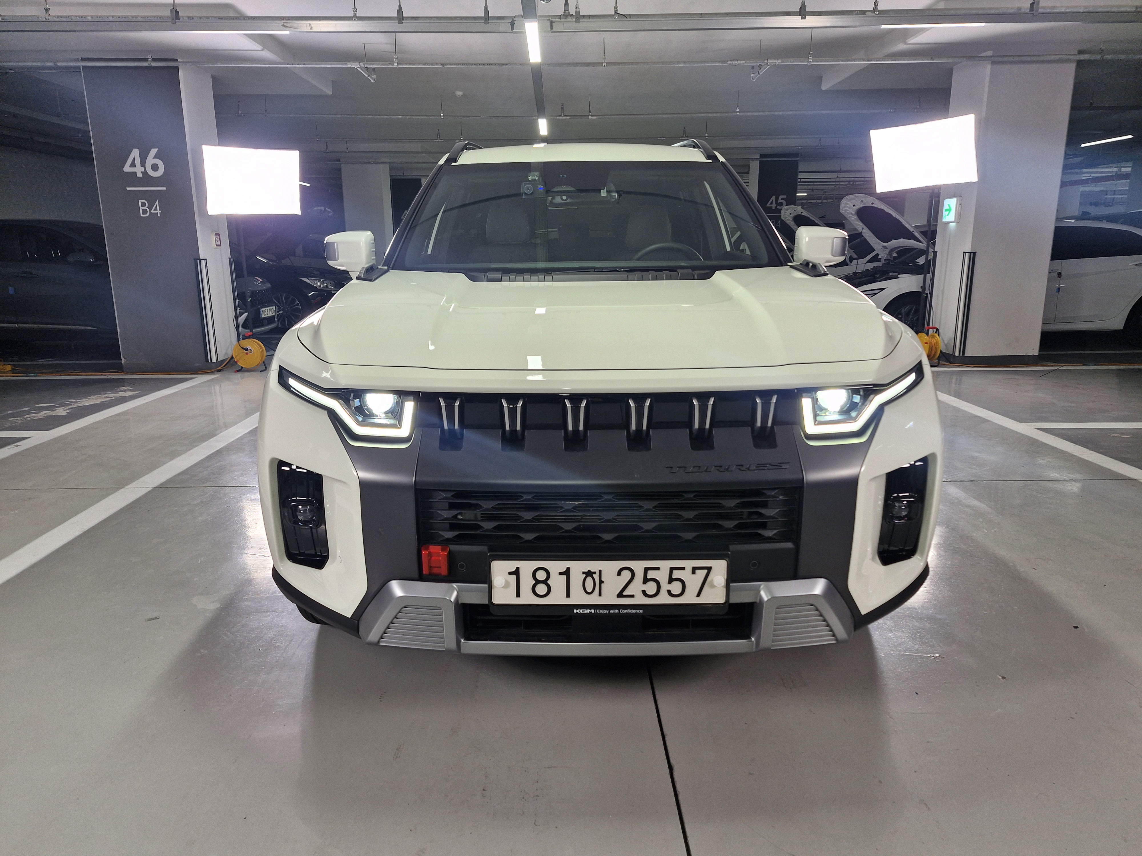 더 뉴 토레스 HEV 가솔린 1.5 터보 T7 2WD 2025 년형